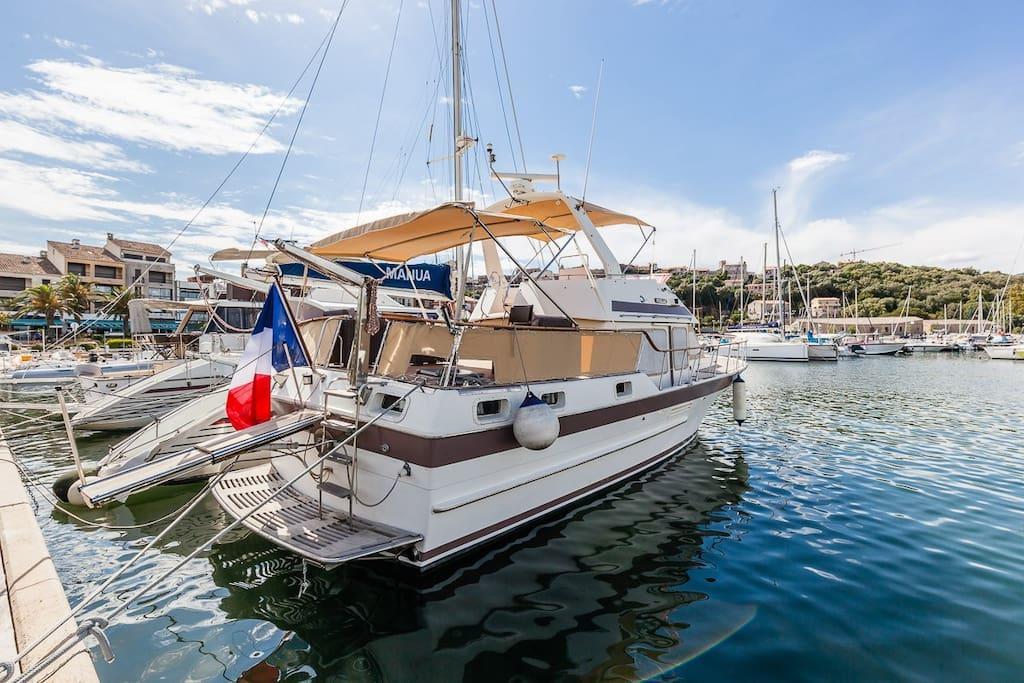Les Yachts De Porto Vecchio - Le Philae Hotel ภายนอก รูปภาพ